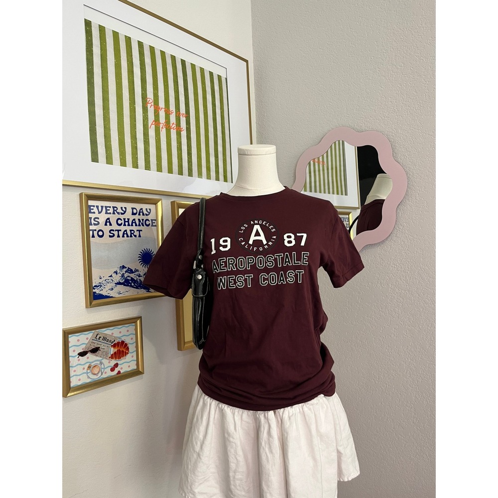 Aeropostale West Coast 1987 Graphic T-Shirt Maroon Burgundy XS Short Sleeve Tee